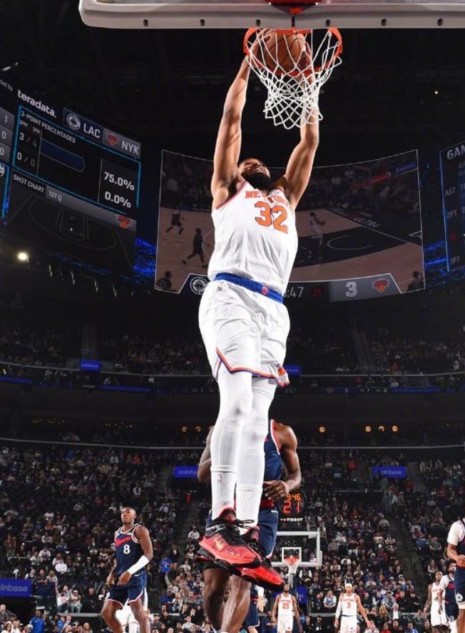 伦纳德强势回归助快船复仇尼克斯，西部排名跃