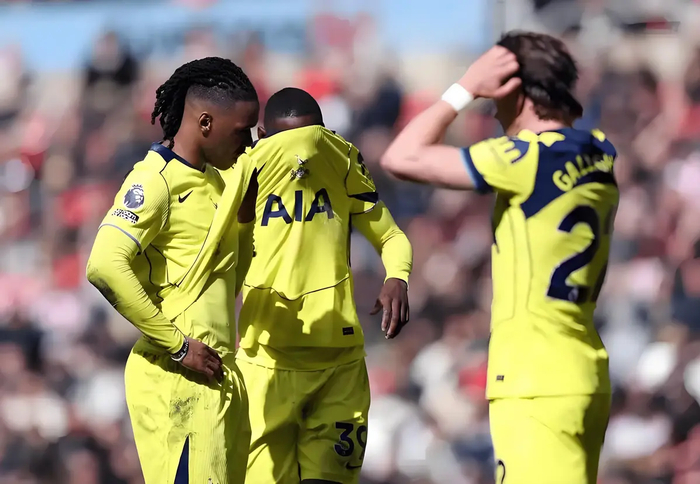 热刺英超惨败创90年不胜纪录 降级危机迫近